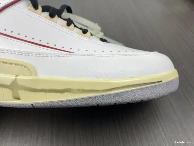 Retro Low SP Jordan White 2 Red Off-White DJ4375-106 0516